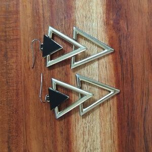 🖤 Black and Gold-tone Geometric Earrings